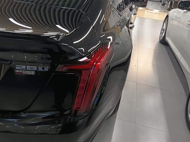 Фото 8 - Cadillac CT5