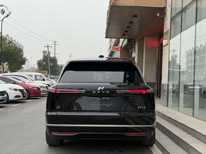 Фото 5 - Nio Onvo L90