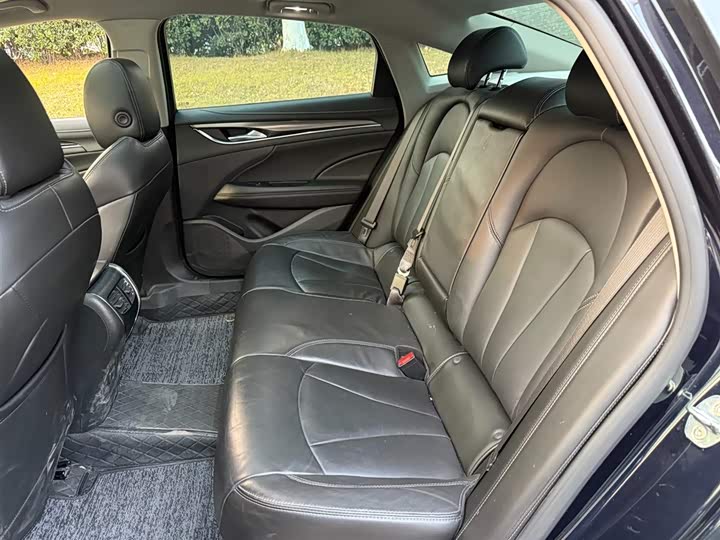 Фото 9 - Buick LaCrosse