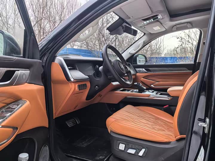 Фото 6 - Tank 500 Hybrid