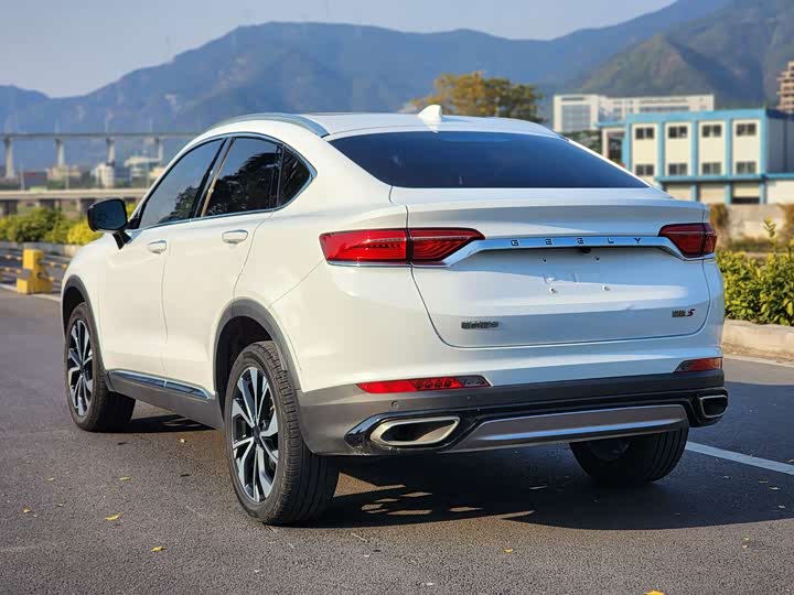 Фото 5 - Geely Tugella S