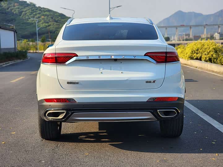 Фото 6 - Geely Tugella S