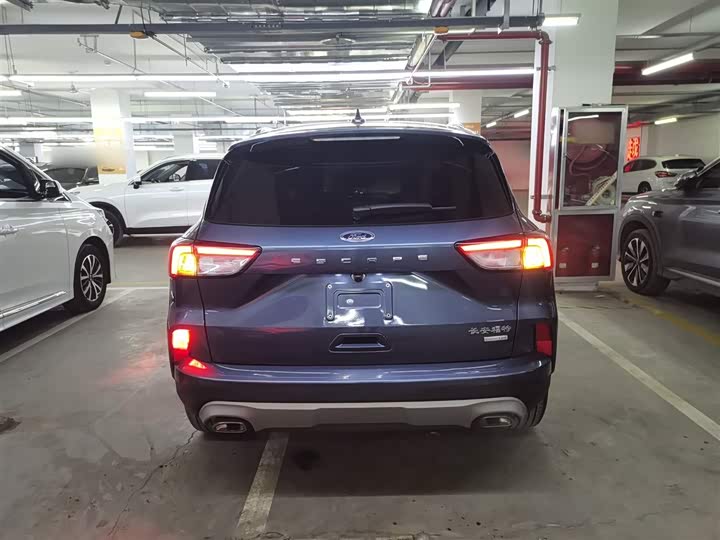 Фото 6 - Ford Escape