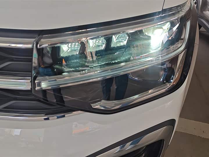 Фото 5 - Volkswagen Tharu