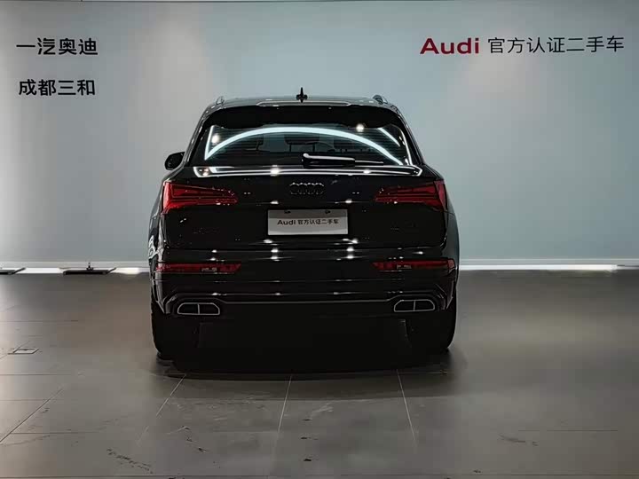 Фото 5 - Audi Q5L