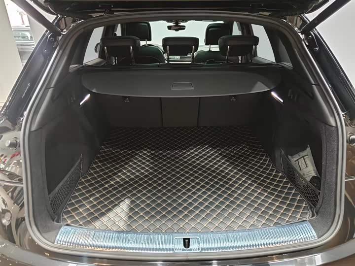 Фото 7 - Audi Q5L