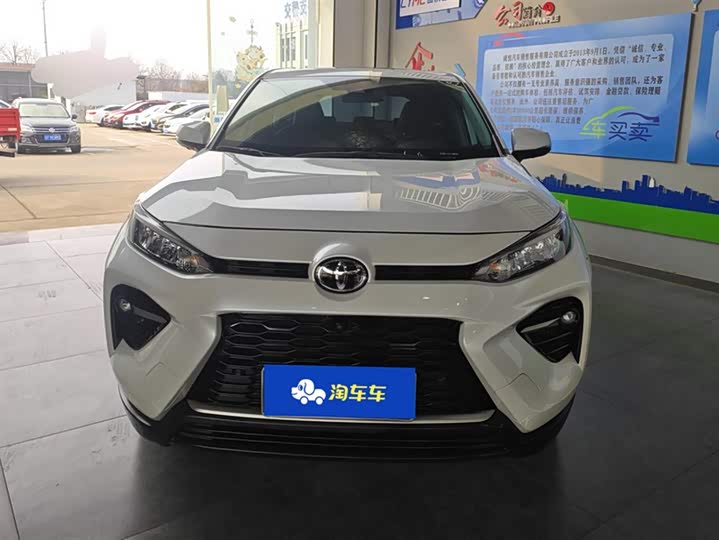 Фото 2 - Toyota Wildlander