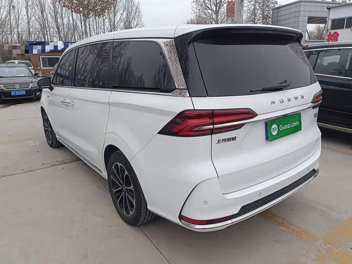 Фото 5 - Roewe iMax 8