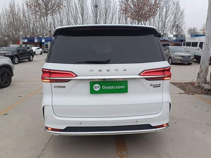 Фото 6 - Roewe iMax 8