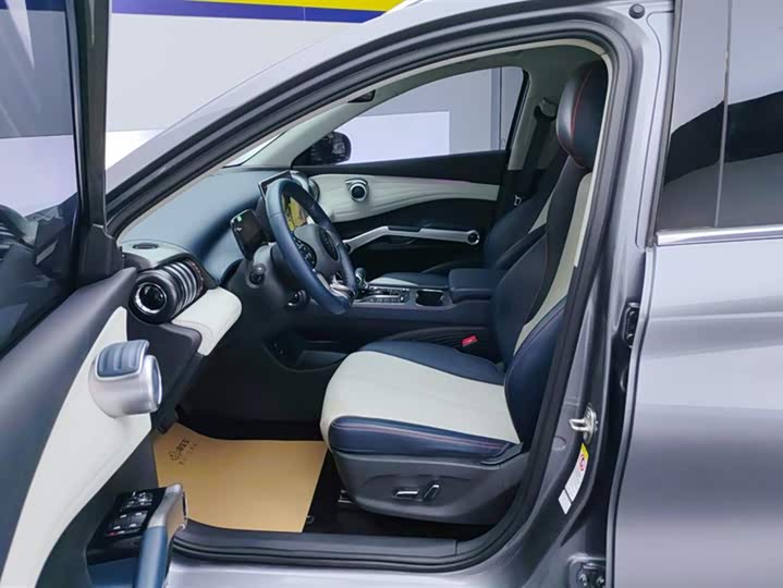 Фото 9 - BYD Yuan Plus