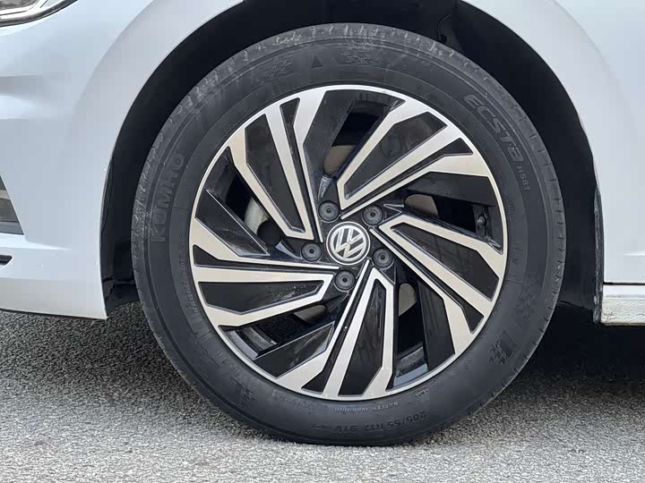 Фото 4 - Volkswagen Sagitar L