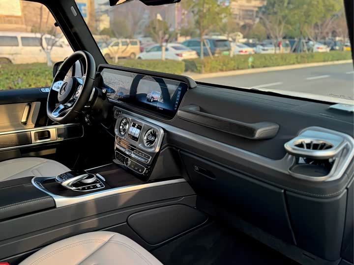 Фото 6 - Mercedes-Benz G-Class