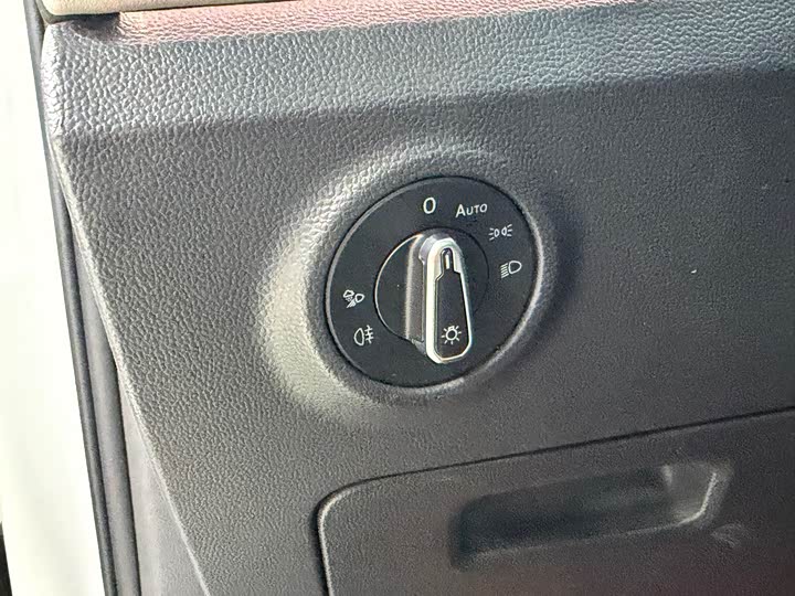 Фото 9 - Volkswagen Tayron