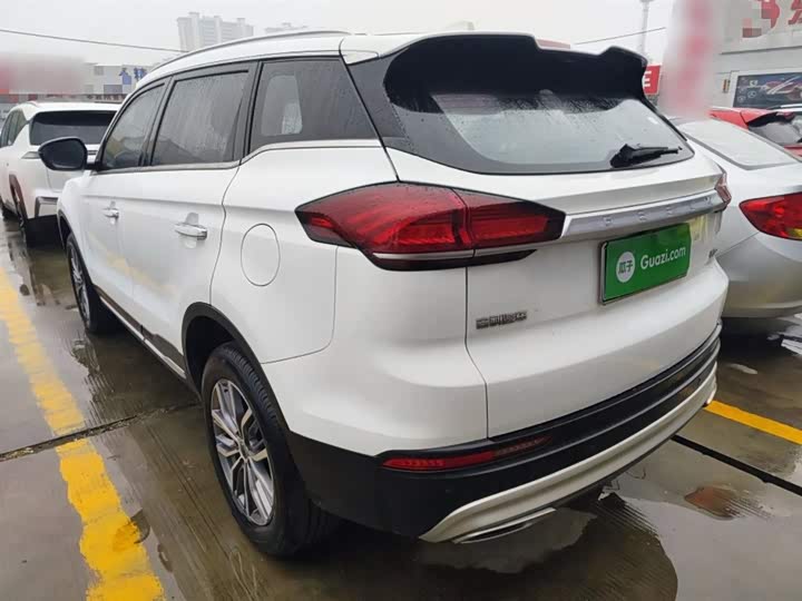 Фото 5 - Geely Atlas