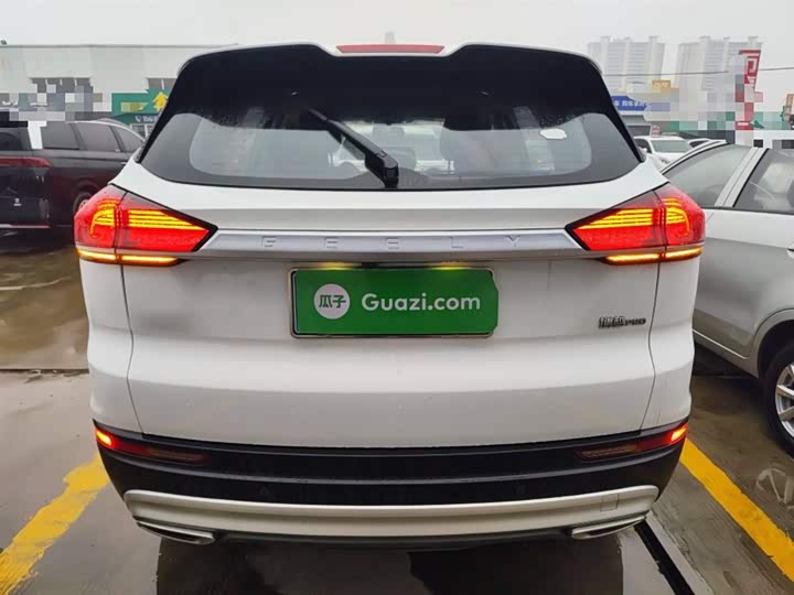 Фото 6 - Geely Atlas