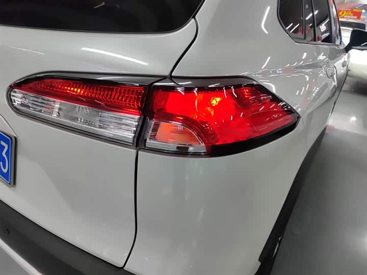 Фото 8 - Toyota Corolla Cross