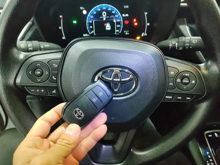 Фото 9 - Toyota Corolla Cross