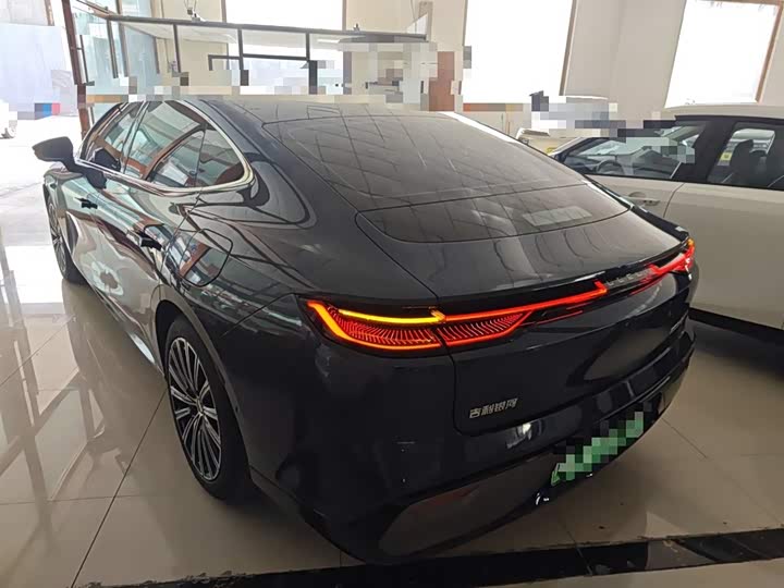 Фото 5 - Geely Galaxy Starshine 8 EM-i