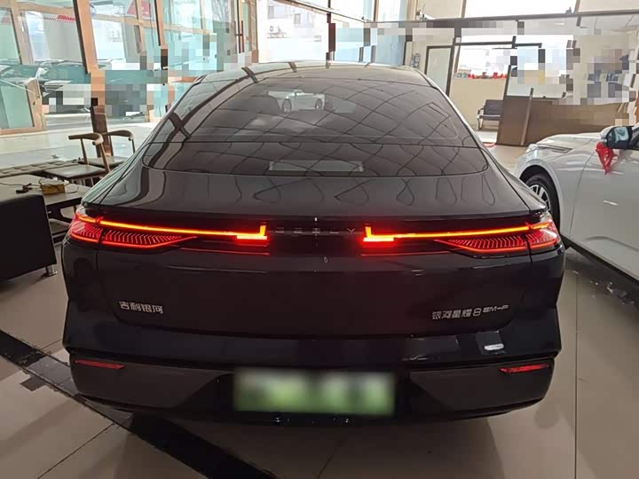 Фото 6 - Geely Galaxy Starshine 8 EM-i