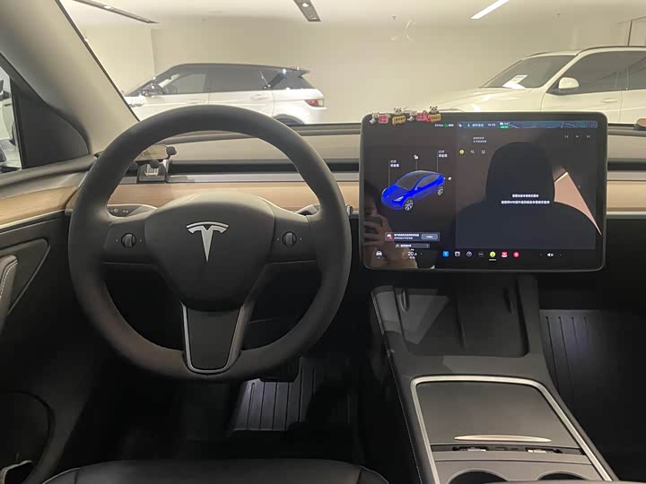 Фото 8 - Tesla Model Y