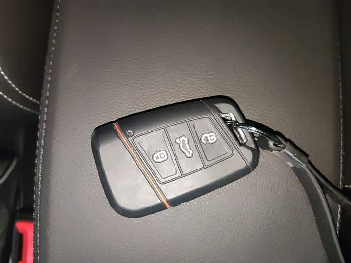 Фото 9 - Volkswagen Magotan GTE Hybrid