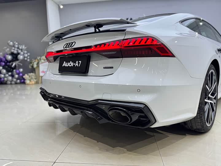 Фото 6 - Audi A7
