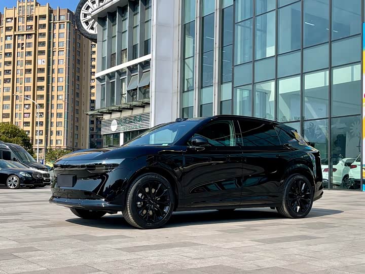 Фото 1 - Zeekr 7X