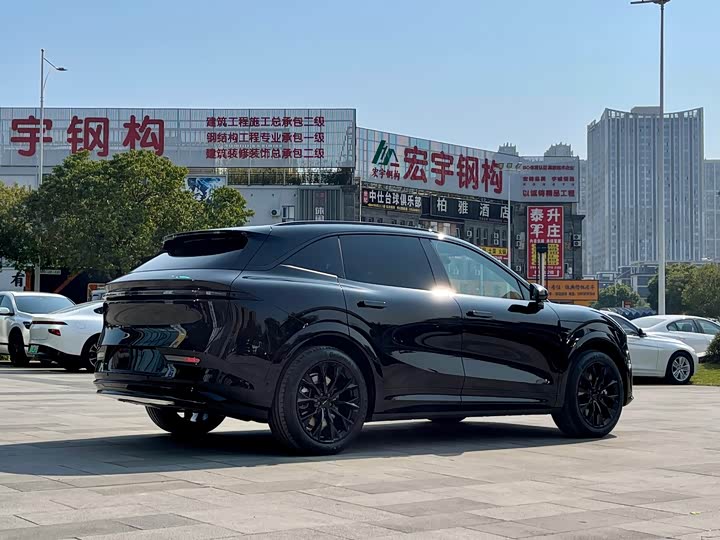 Фото 7 - Zeekr 7X