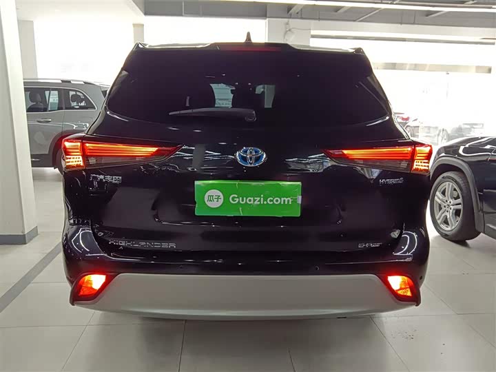 Фото 6 - Toyota Highlander