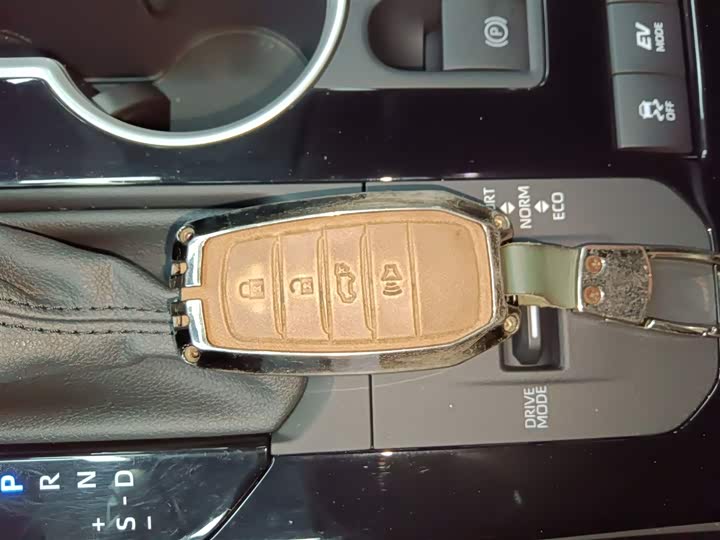 Фото 9 - Toyota Highlander