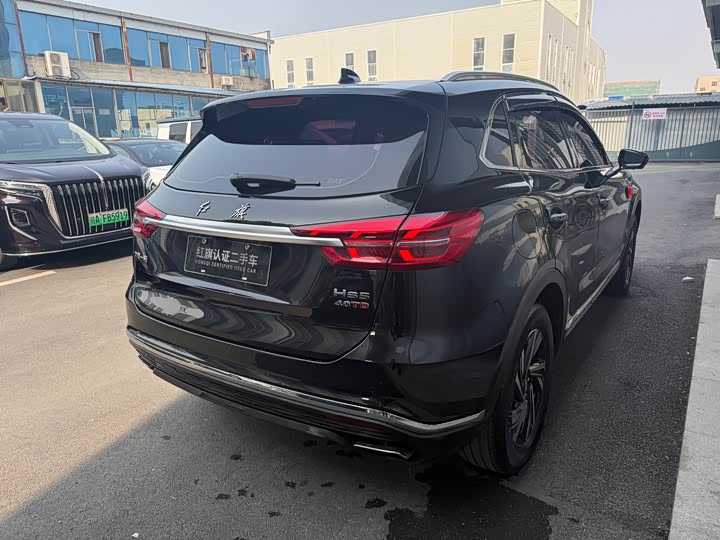 Фото 7 - Hongqi HS5