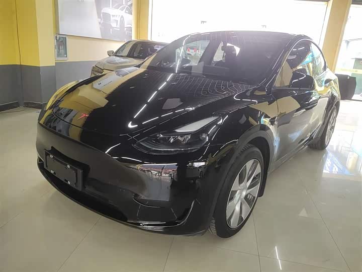 Фото 1 - Tesla Model Y