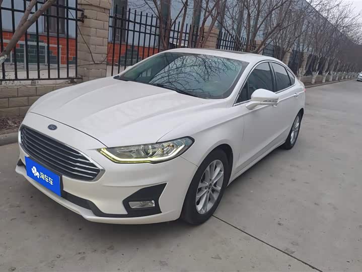 Фото 1 - Ford Mondeo