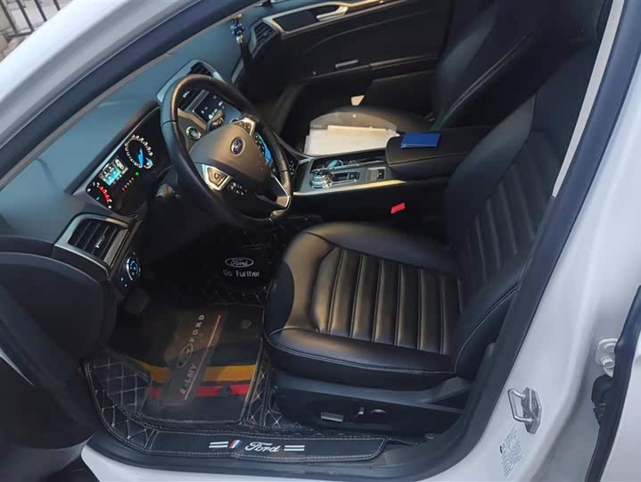 Фото 9 - Ford Mondeo