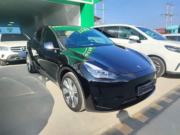 Фото 4 - Tesla Model Y
