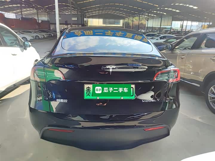 Фото 6 - Tesla Model Y