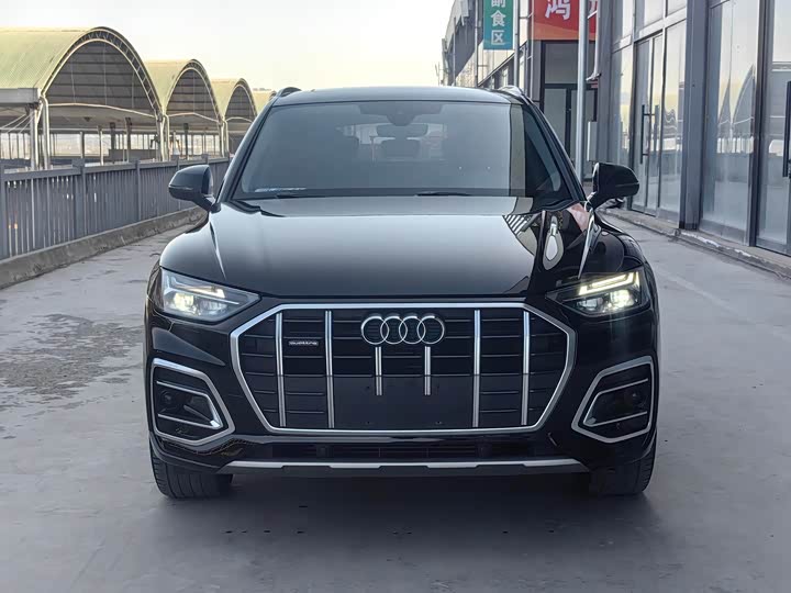 Фото 2 - Audi Q5L