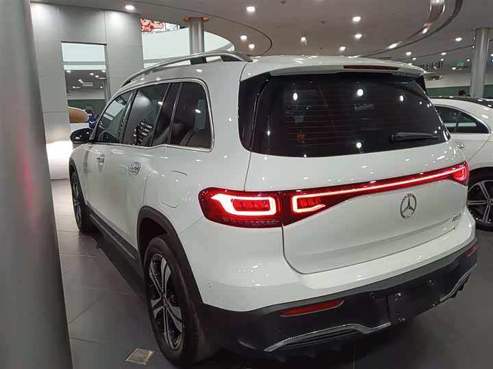 Фото 5 - Mercedes-Benz EQB