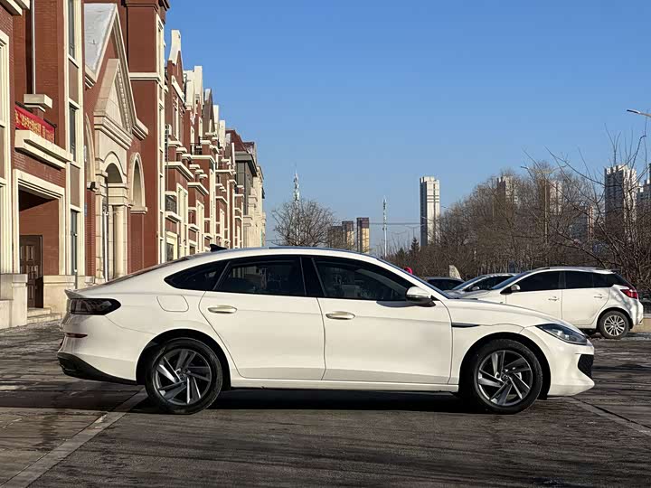 Фото 4 - Volkswagen Lamando L