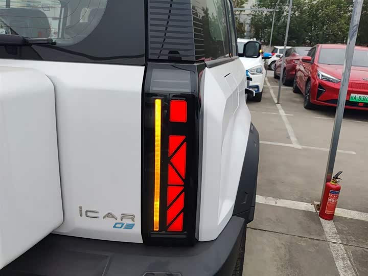 Фото 8 - Chery iCar 03