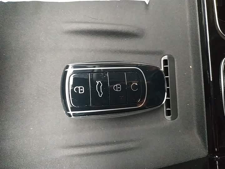 Фото 9 - Chery Tiggo 8L