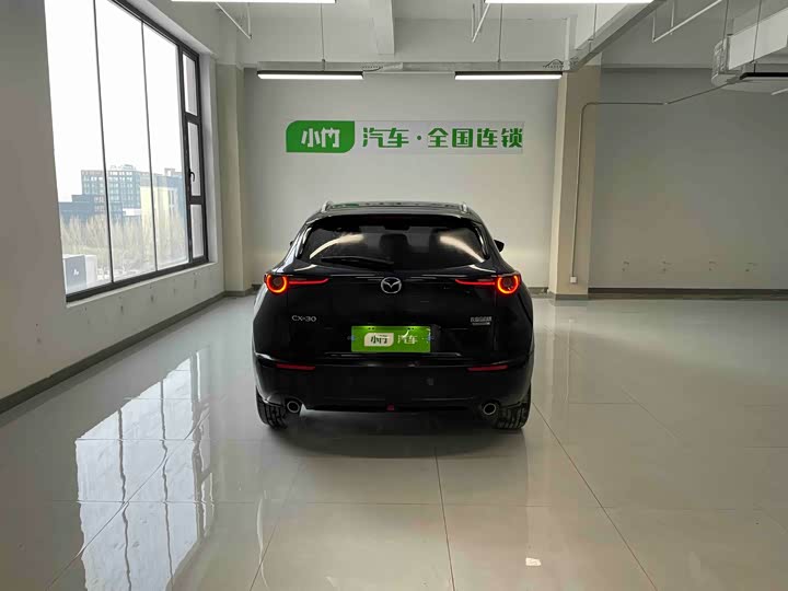 Фото 4 - Mazda CX-30