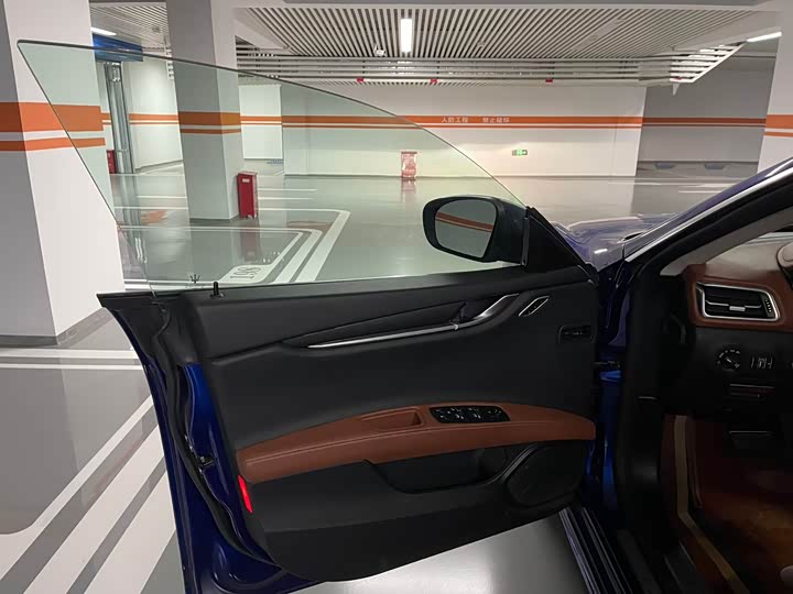 Фото 6 - Maserati Ghibli