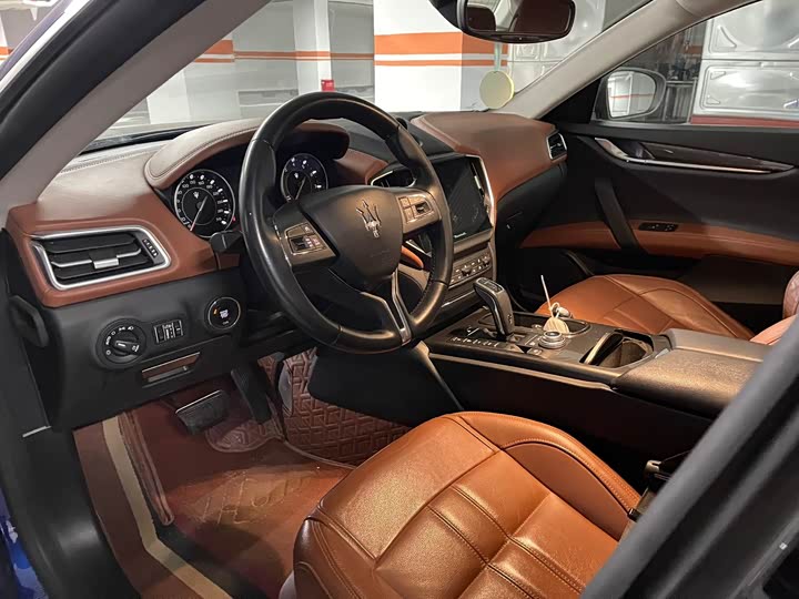 Фото 9 - Maserati Ghibli