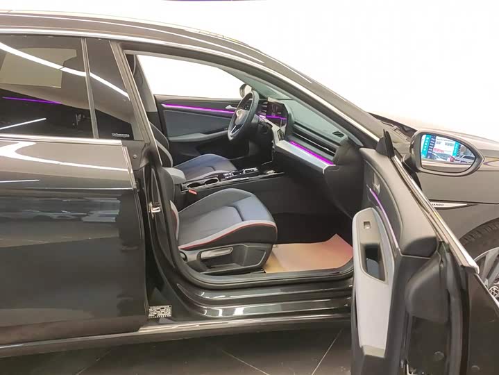 Фото 8 - Volkswagen Lamando L