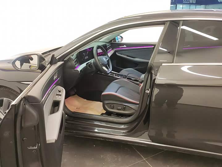 Фото 9 - Volkswagen Lamando L