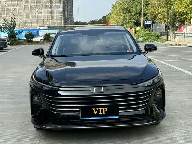 Фото 1 - Bestune B70