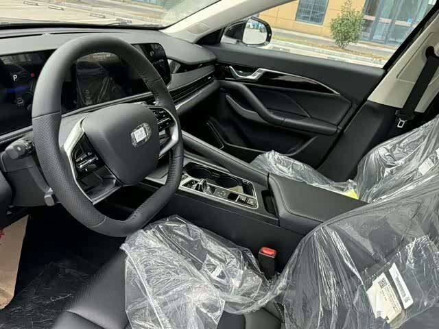 Фото 4 - Bestune B70