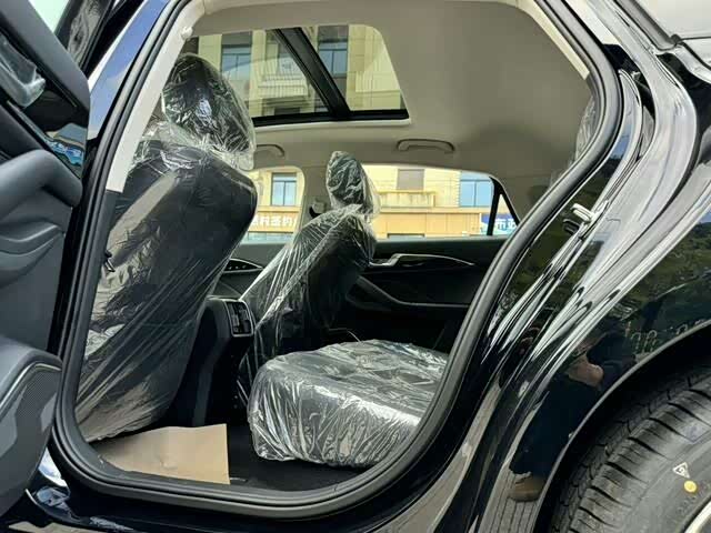 Фото 5 - Bestune B70