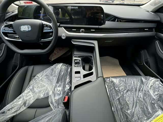 Фото 6 - Bestune B70